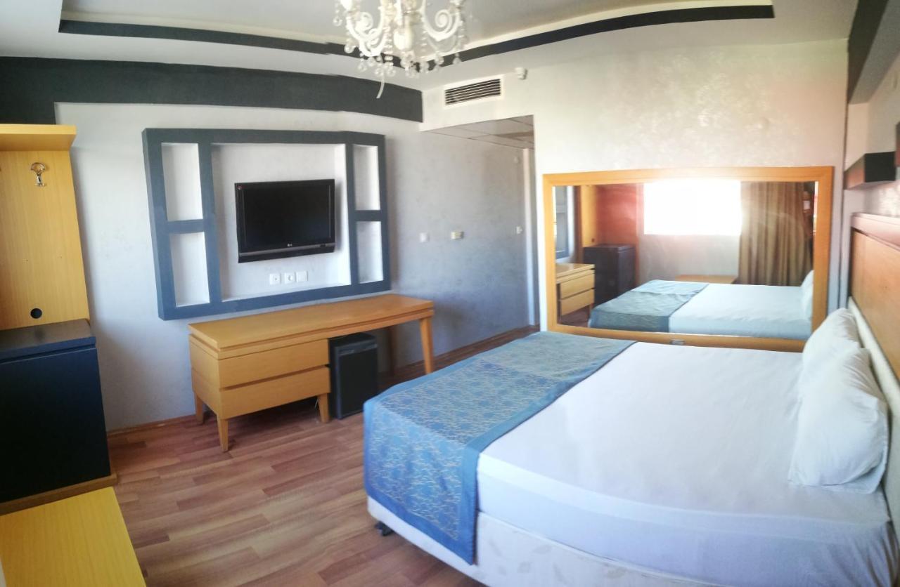 Uenaten Otel Gaziemir Exteriör bild